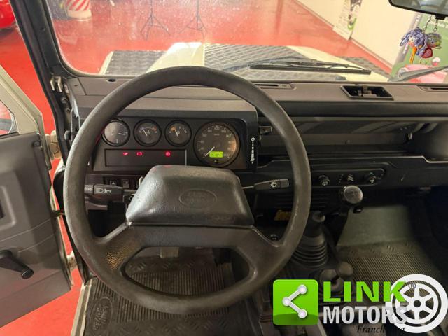 LAND ROVER Defender 90 2.5 Td5 S.W.