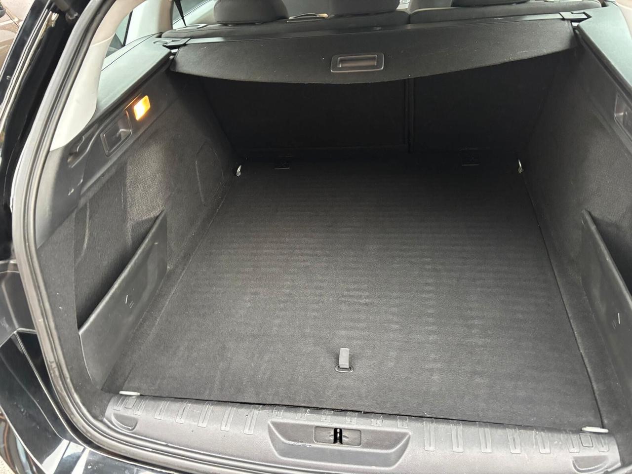 Peugeot 308 BlueHDi 120 S&S SW Business