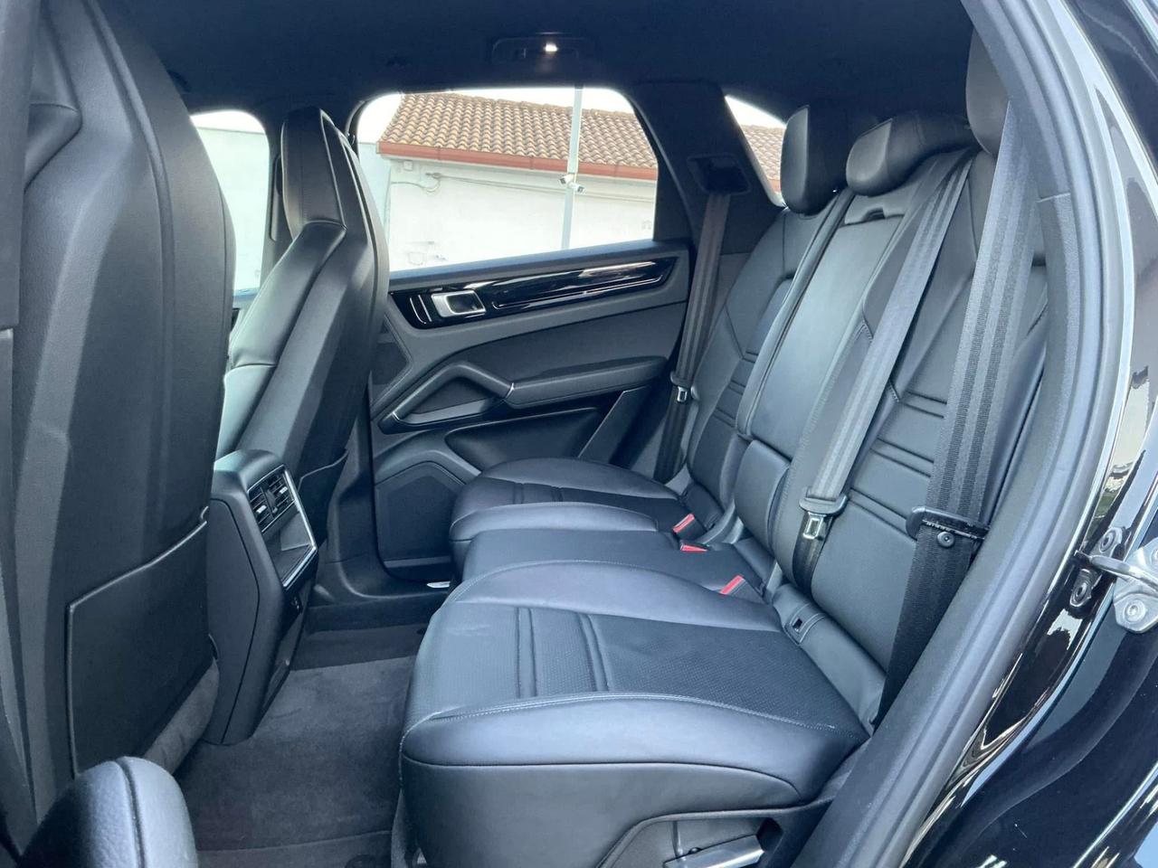 Porsche Cayenne 3.0 V6 340cv in garanzia