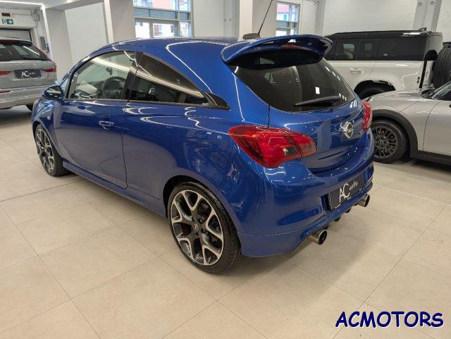 OPEL Corsa 1.6 Turbo Coupé OPC