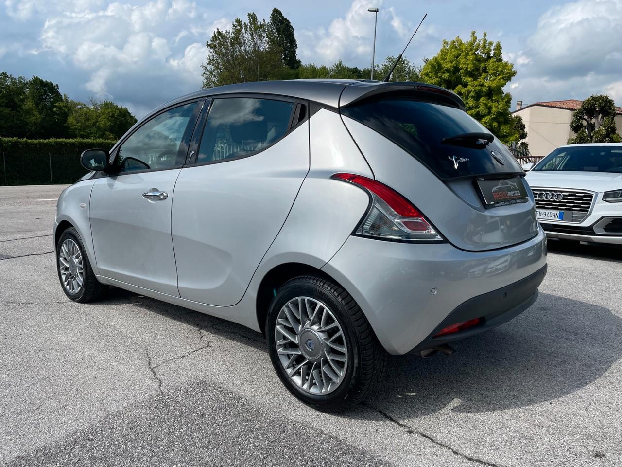 Lancia Ypsilon 1.2 69 CV 5 porte Platinum