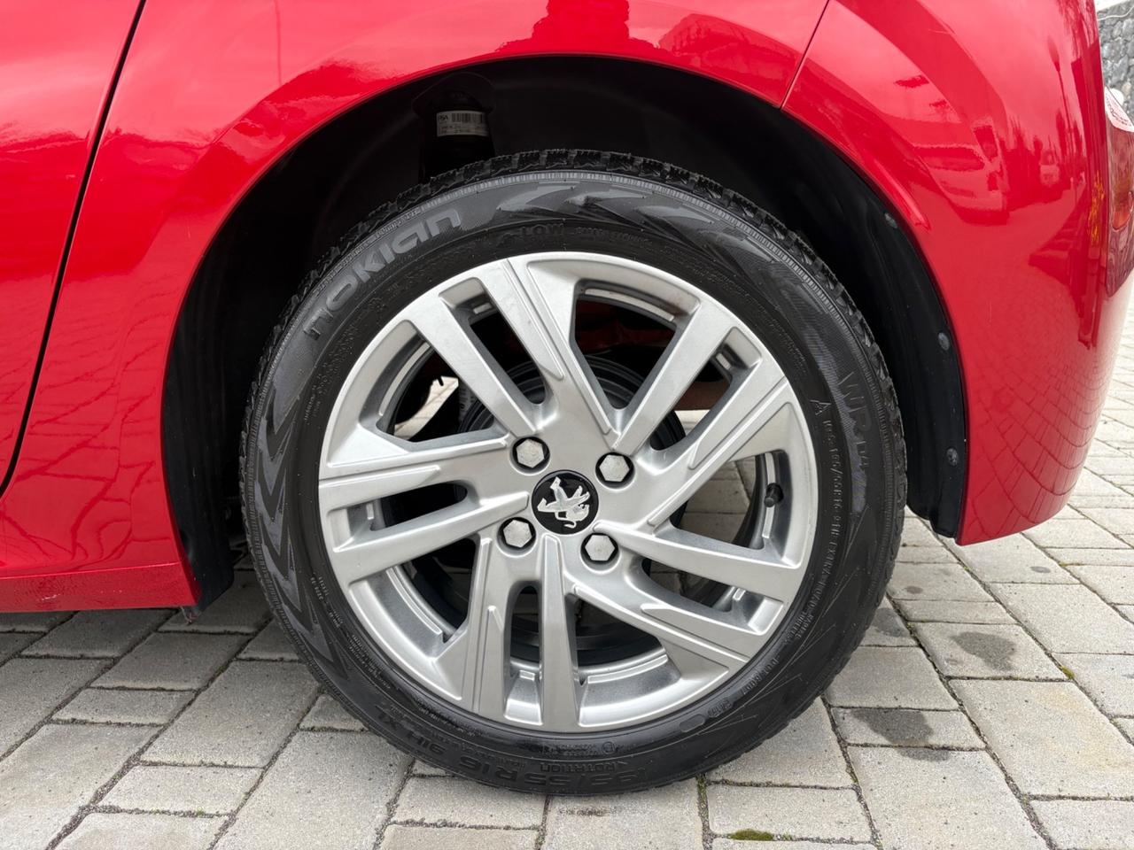 Peugeot 208 PureTech Stop&Start 5 porte Active