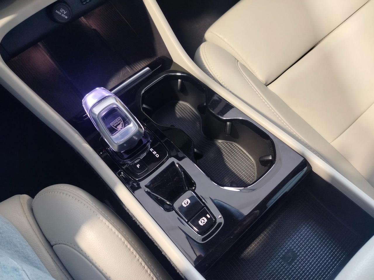 Volvo XC40 1.5 T5 phev Inscription