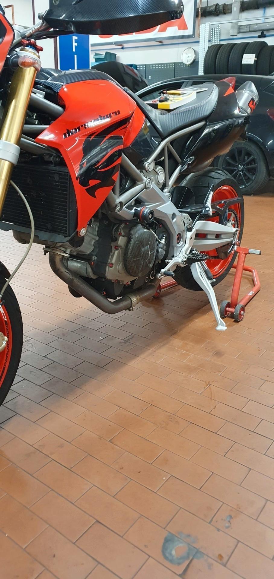 APRILIA DORSODURO 750 CC