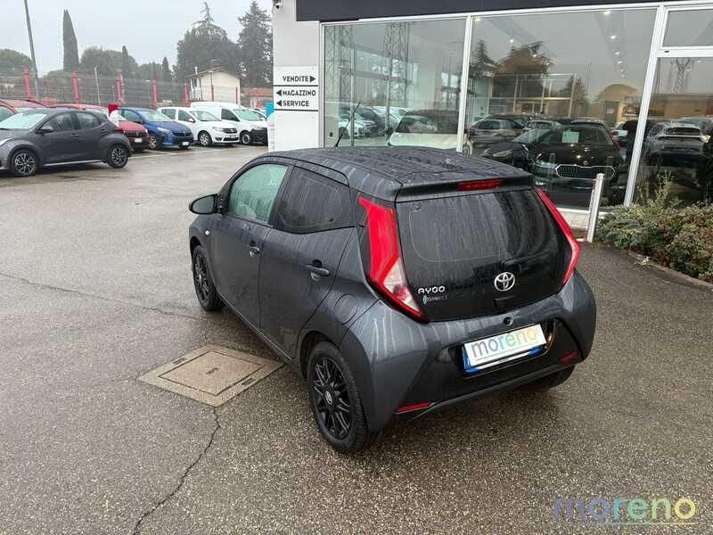 Toyota Aygo 1.0 72 CV x-play