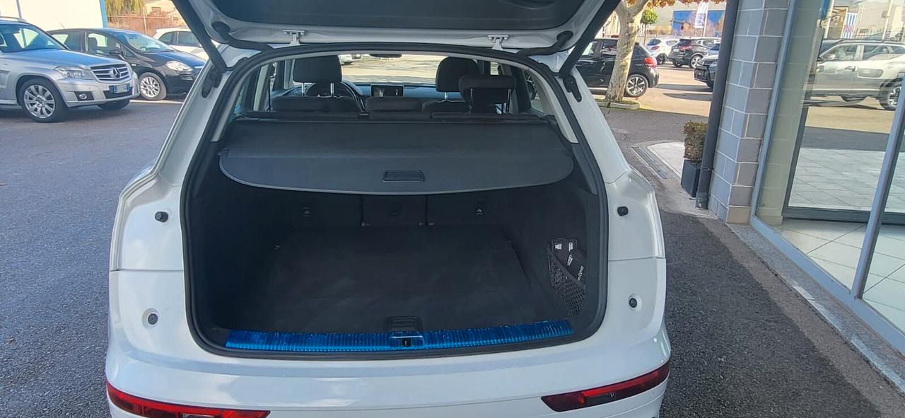 Audi Q5 40 TDI quattro S tronic line