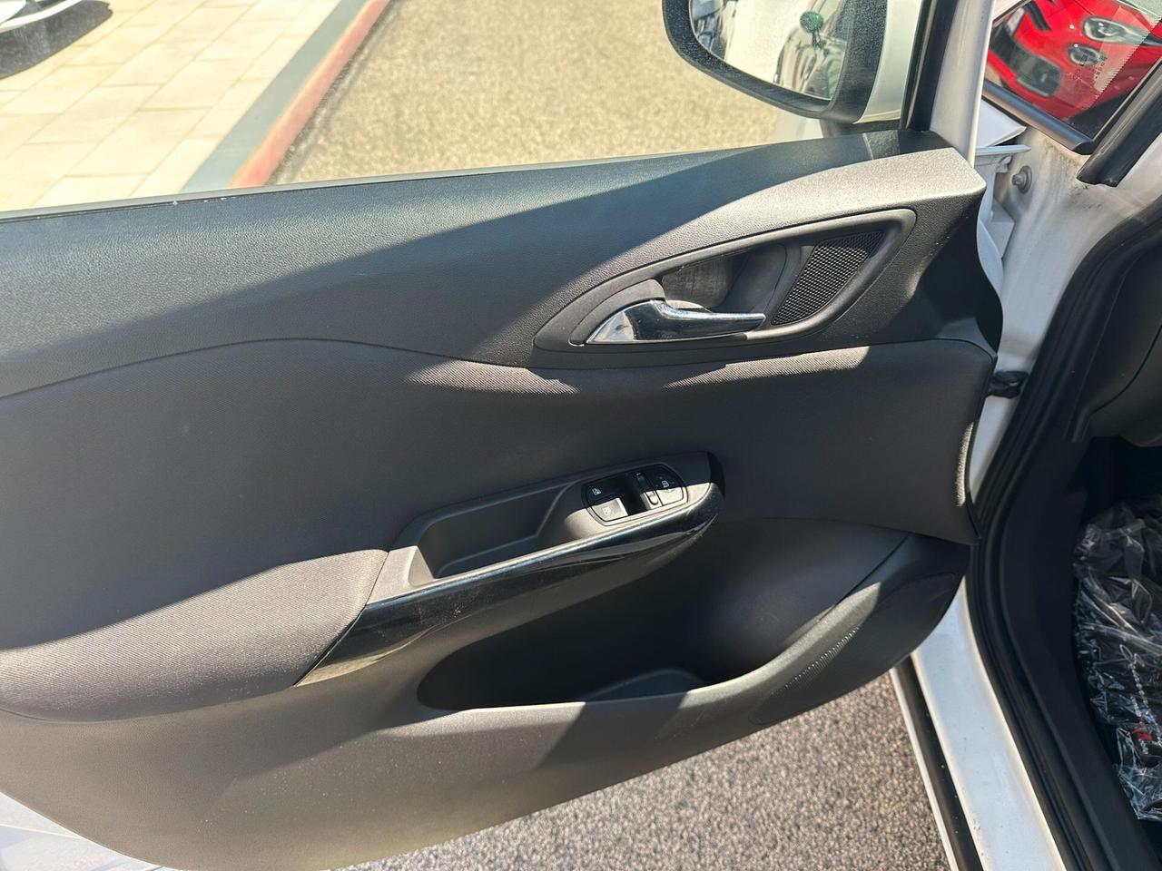 Opel Corsa 1.4 90CV GPL Tech 5 porte n-Joy