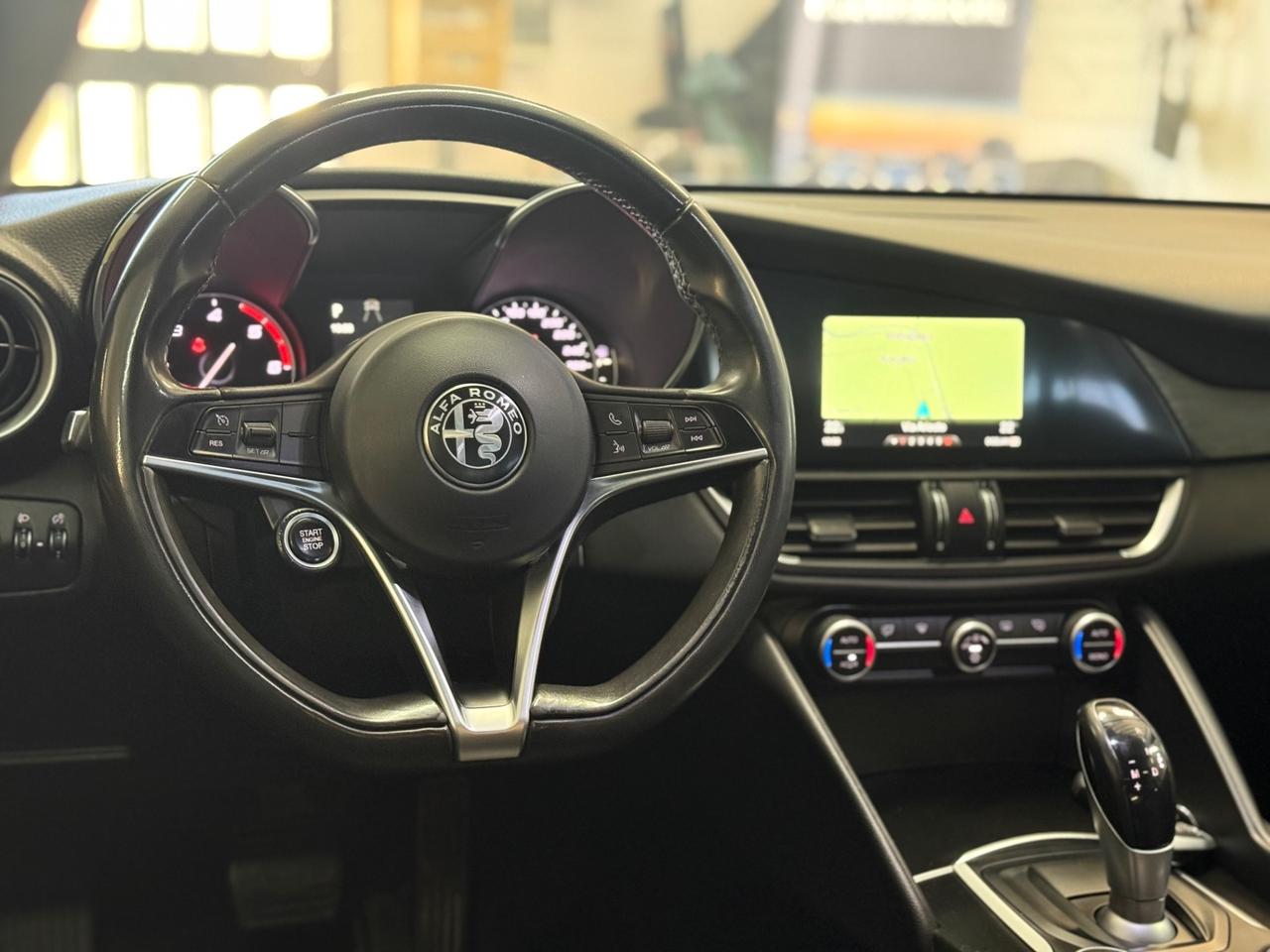 Alfa Romeo Giulia 2.2 Turbodiesel 150 CV AT8