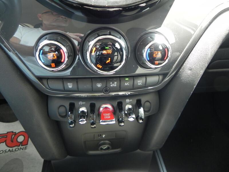 Mini Cooper D Countryman 2.0 Business Automatica