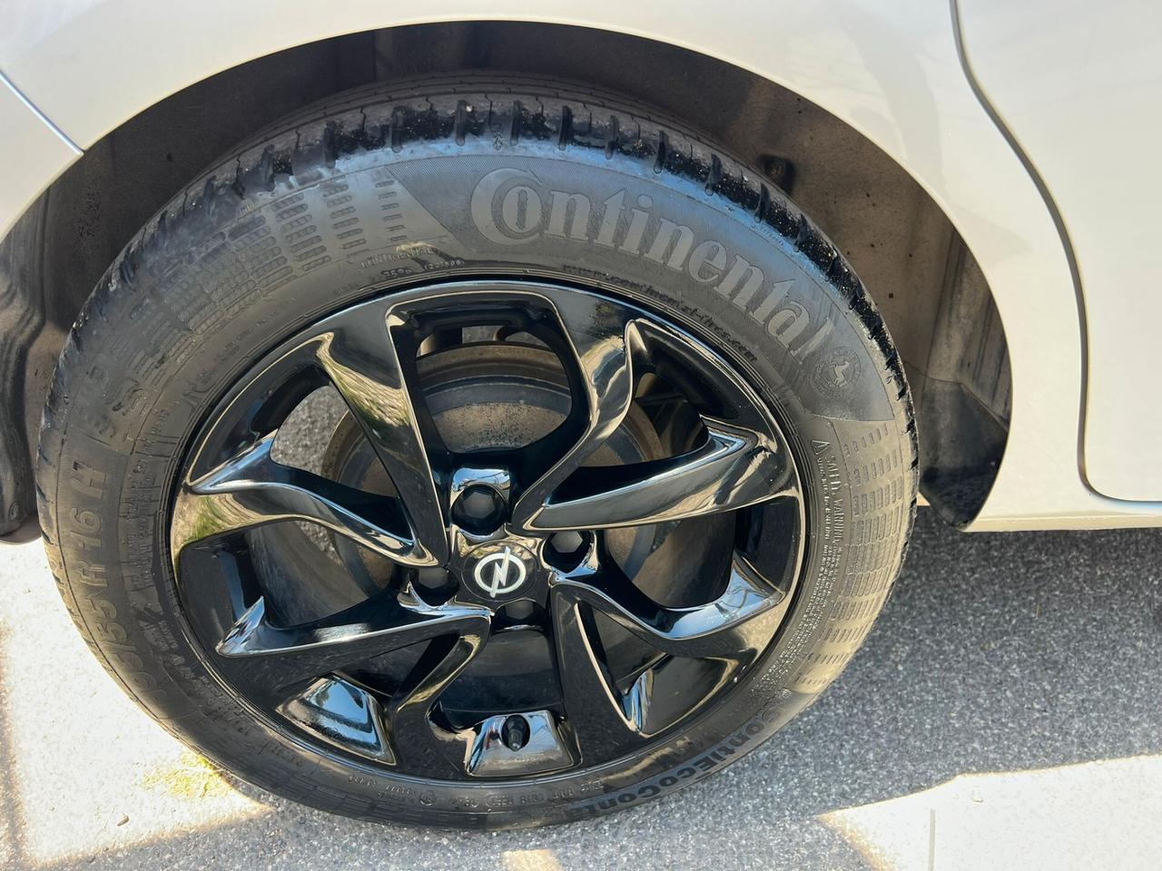 Opel Corsa 1.2 Coupé Black Edition 5porte