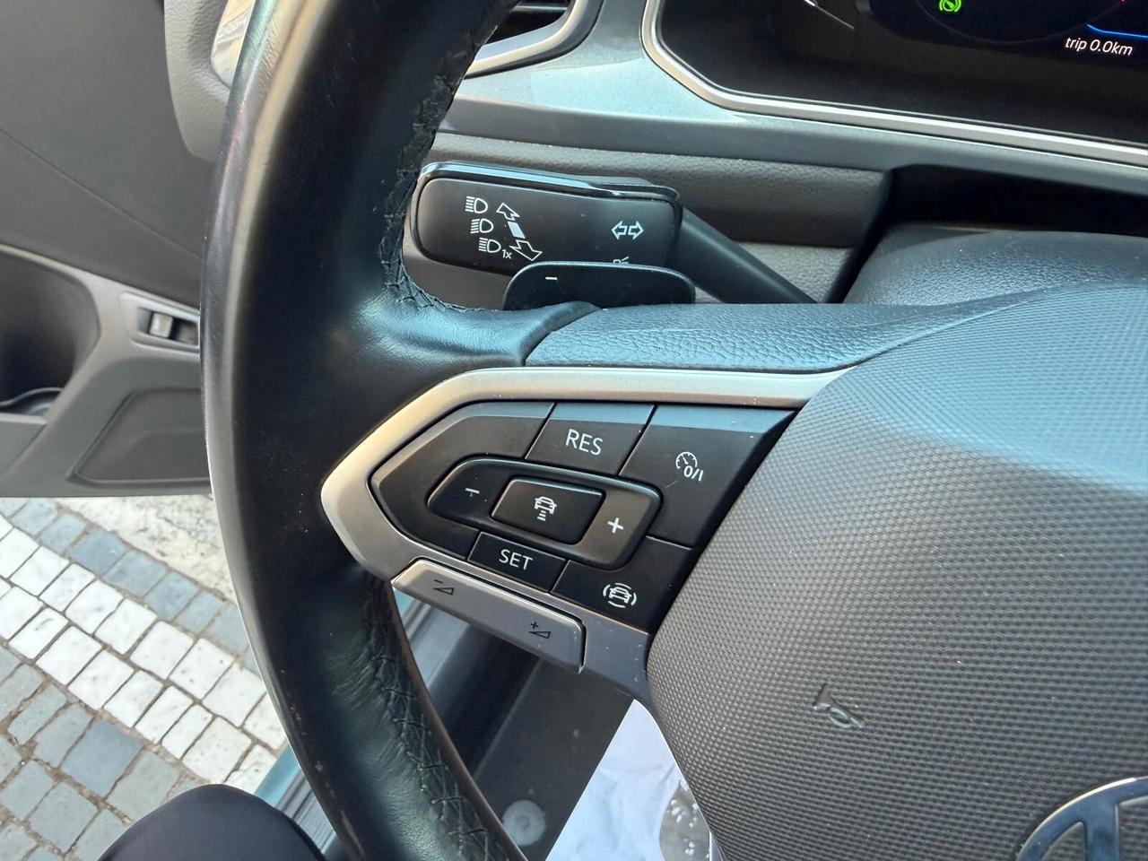 Volkswagen T-Roc 2.0 TDI 150cv DSG Style 2023 UNICA