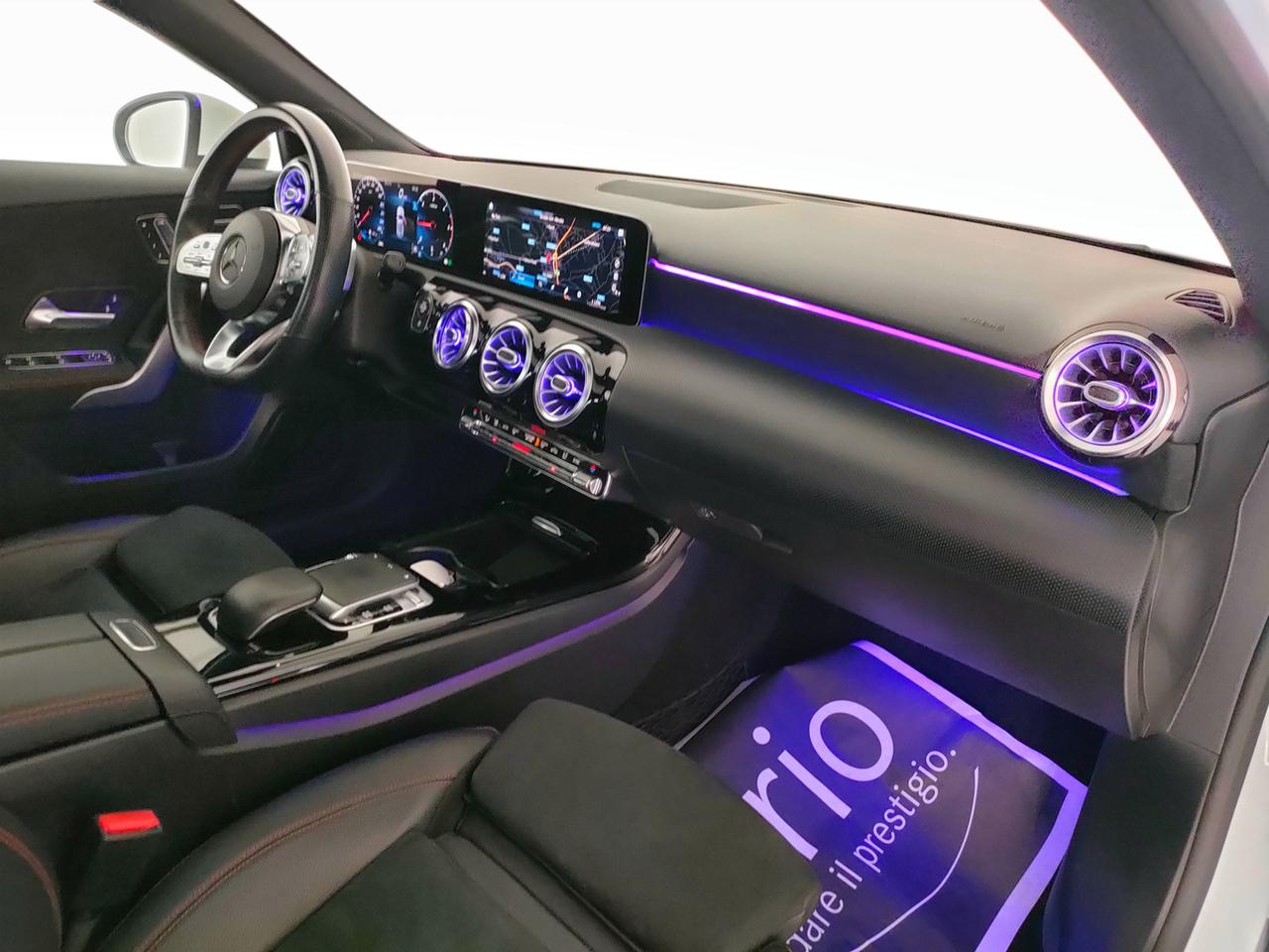 Mercedes-Benz Classe A - W177 2018 - A 180 d Premium auto