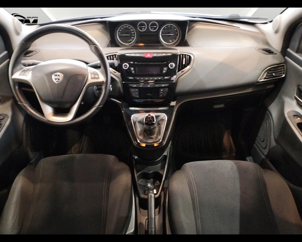 LANCIA Ypsilon 3ª serie Ypsilon 1.2 69 CV 5 po...