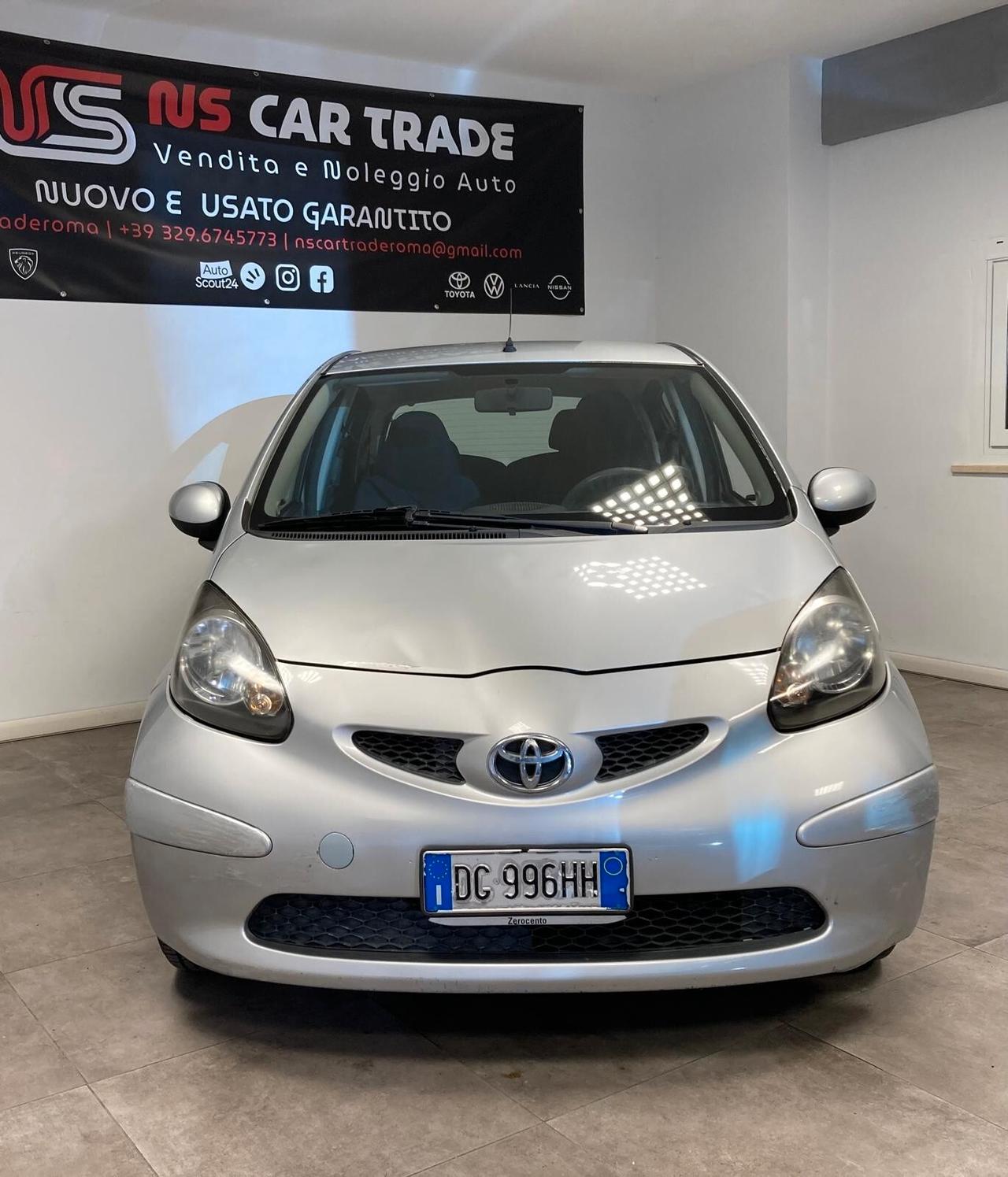 TOYOTA AYGO AUTOMATICO-OK NEOPATENTATI-85.000 KM