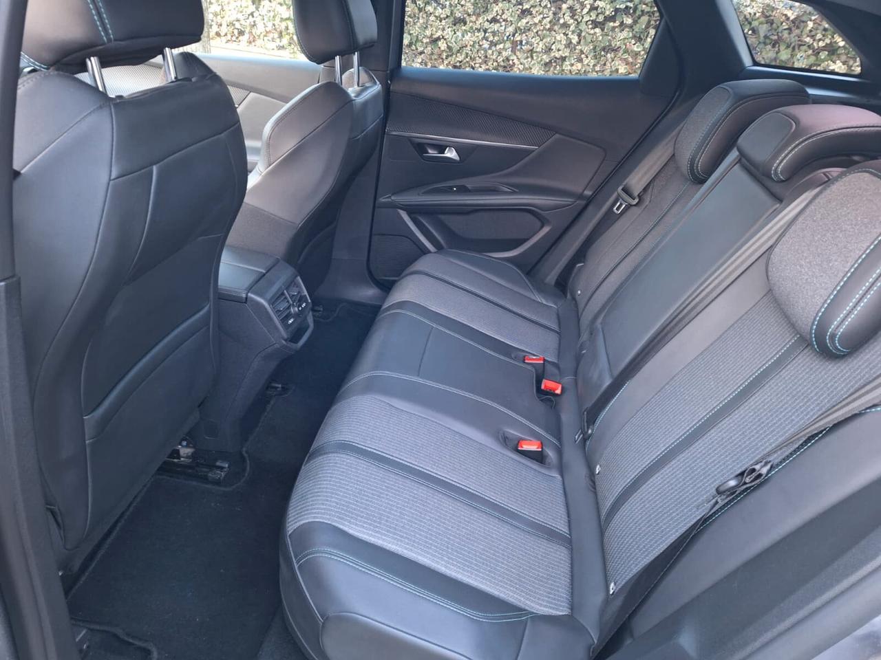 Peugeot 3008 Hybrid 225 e-EAT8 GT