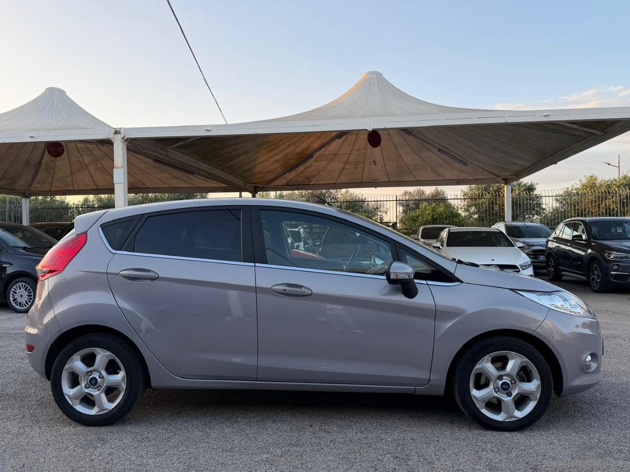 FORD Fiesta 1.6 TDCi 95 CV 5p. Titanium