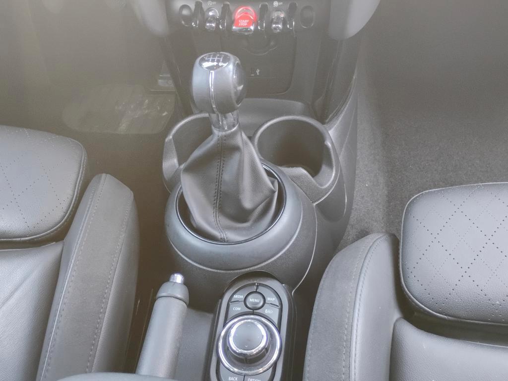 Mini 5 Porte One Essential 1.5 Twin Power Turbo 75cv.SEDILI SPORTIVI