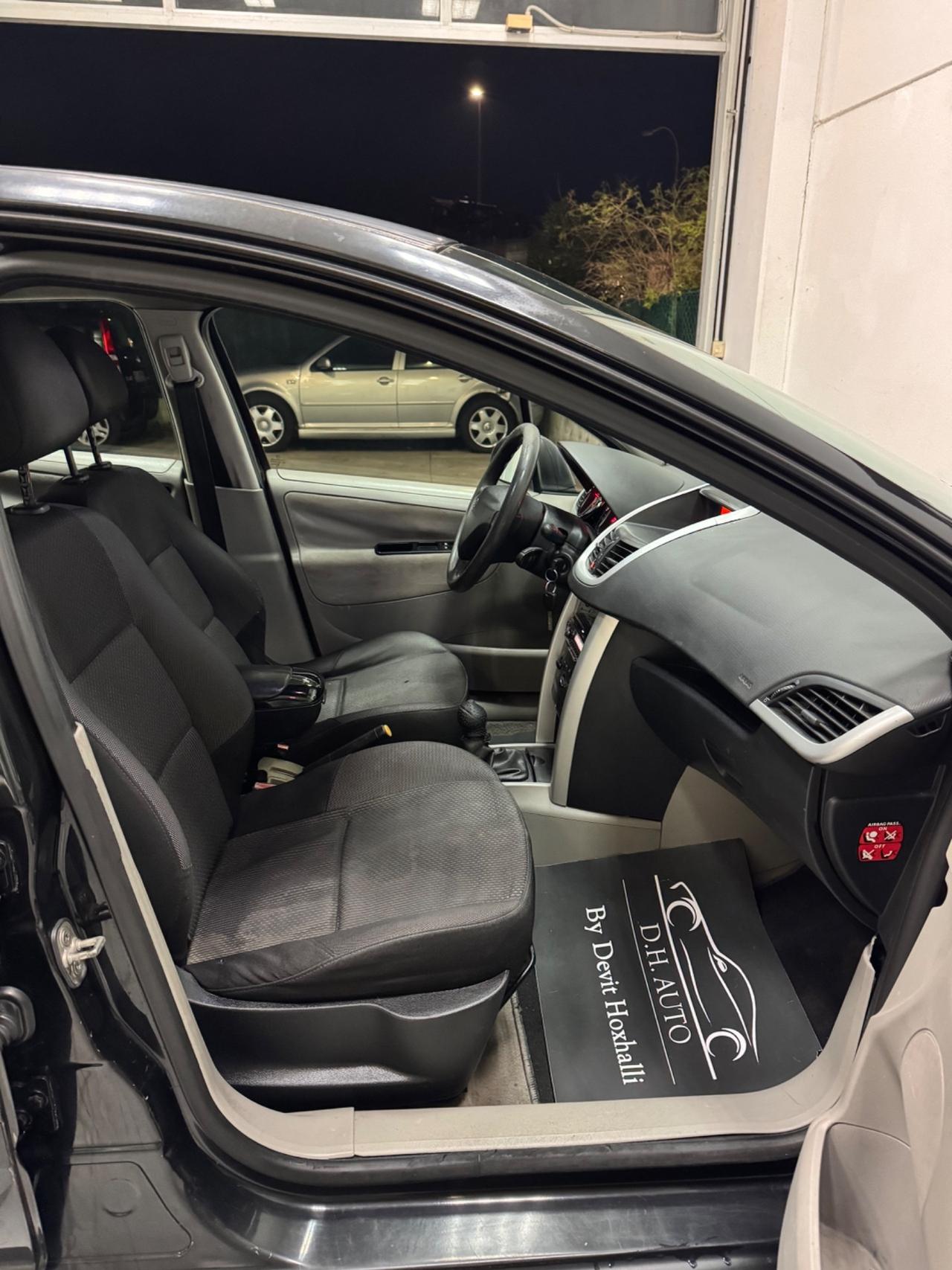 Peugeot 207 1.6 HDi 90CV 5p. XT