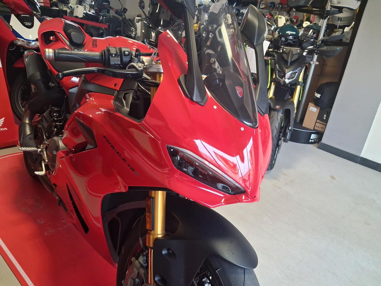 Ducati Panigale V2 S