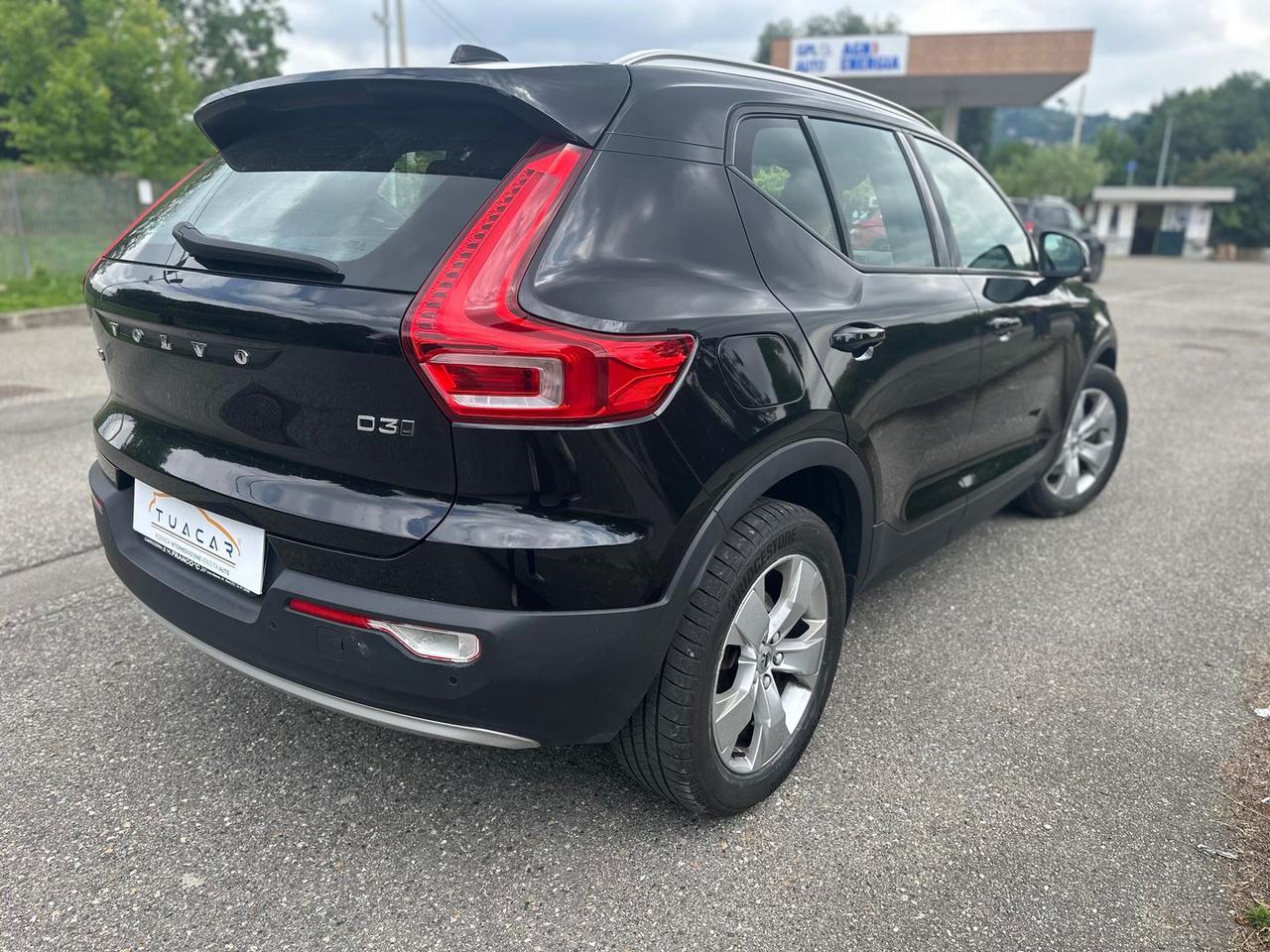 Volvo XC40 Momentum D3