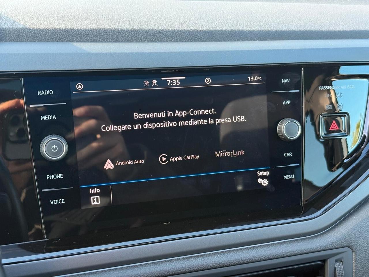 Volkswagen Taigo 1.0 TSI 110 CV R-Line x2 + Tetto