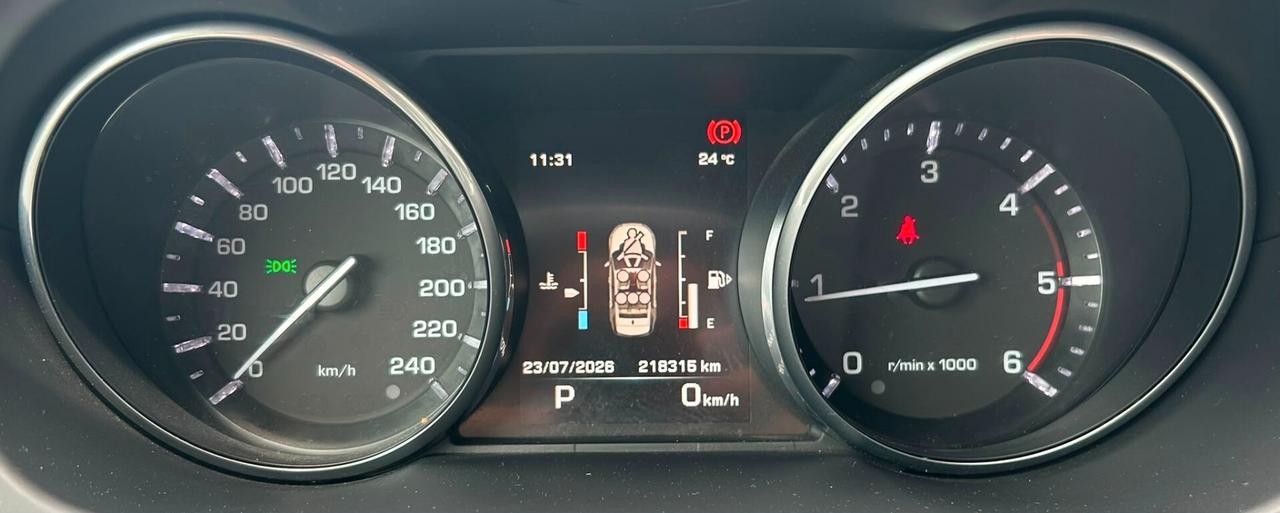 Land Rover Discovery Sport 2.0 TD4 180 CV Pure