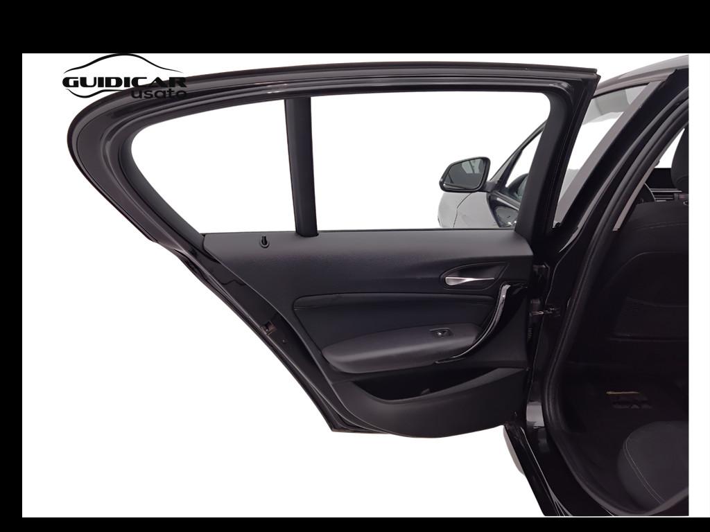BMW Serie 1 F/20-21 2015 - 118d Sport auto 5p my18