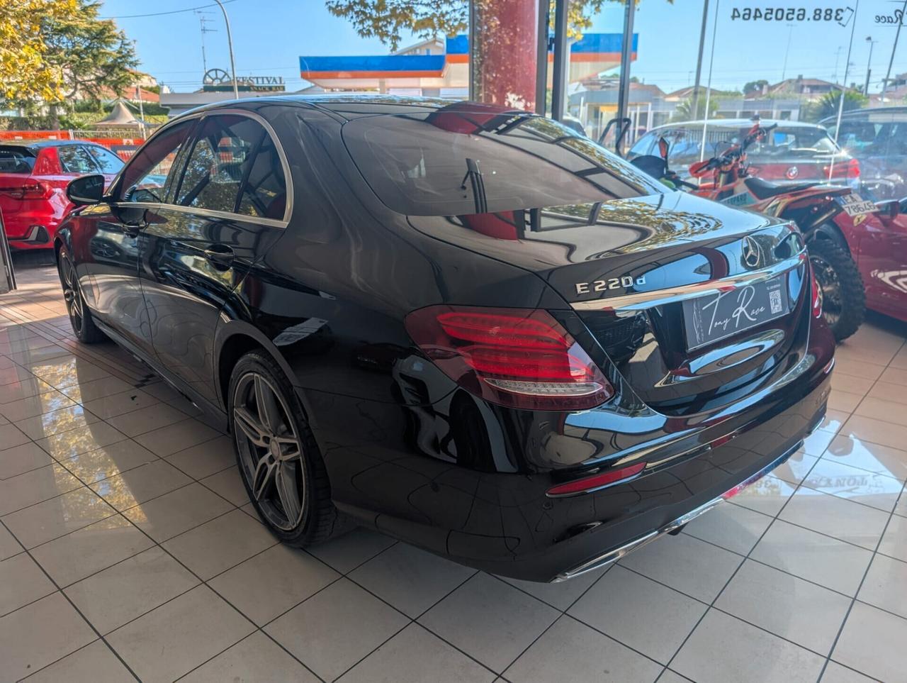 Mercedes E 220 DIESEL BERLINA AMG