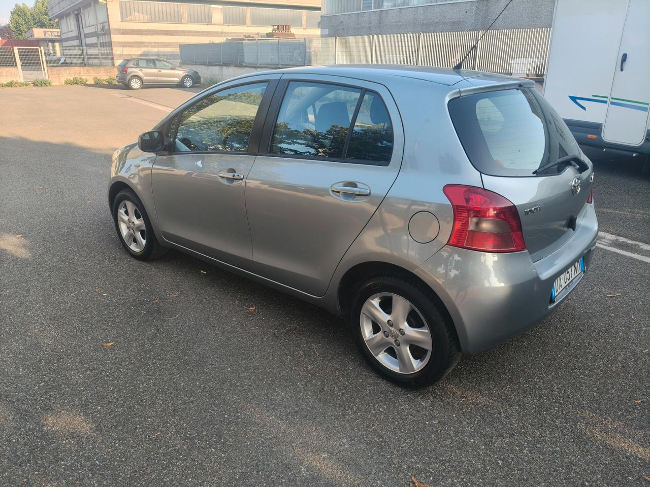 Toyota Yaris 1.3 5 porte AUTOMATICA