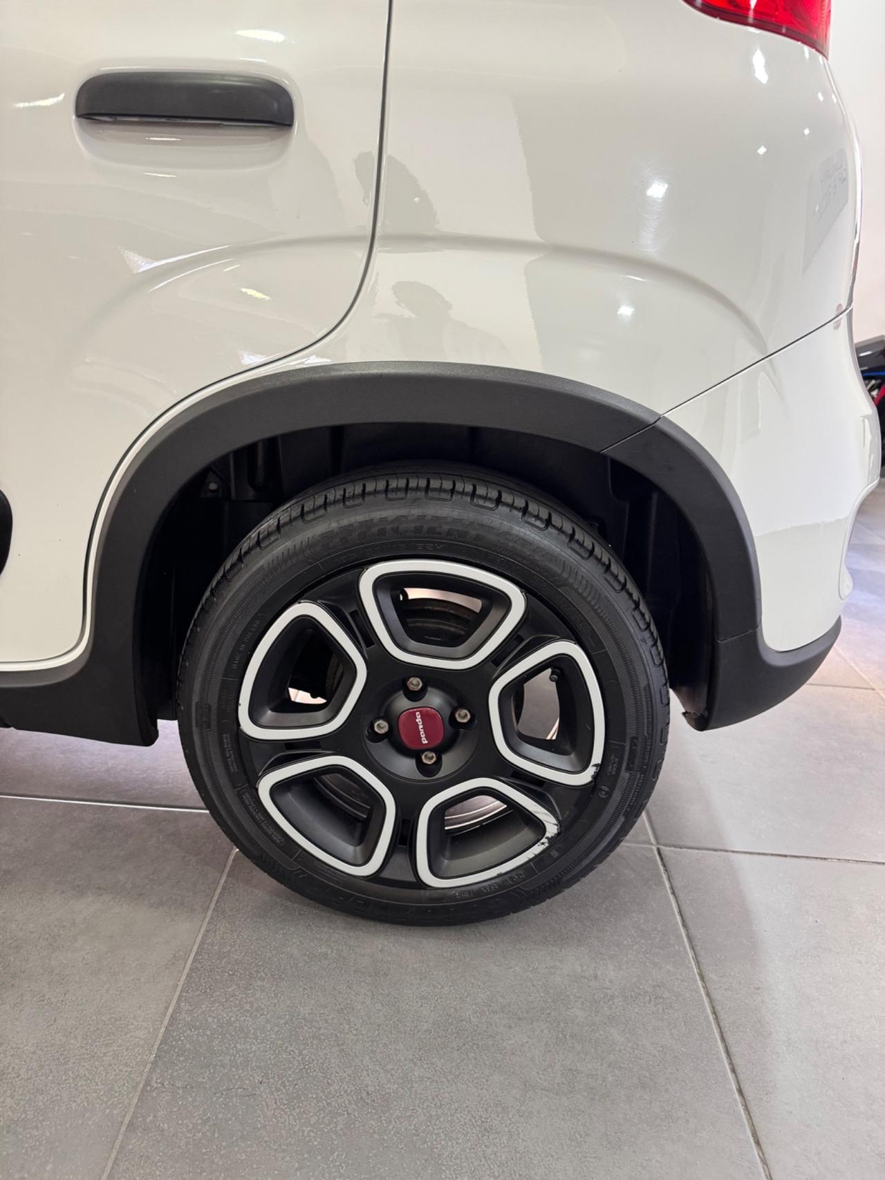 Fiat Panda 1.0 FireFly S&S Hybrid Sport