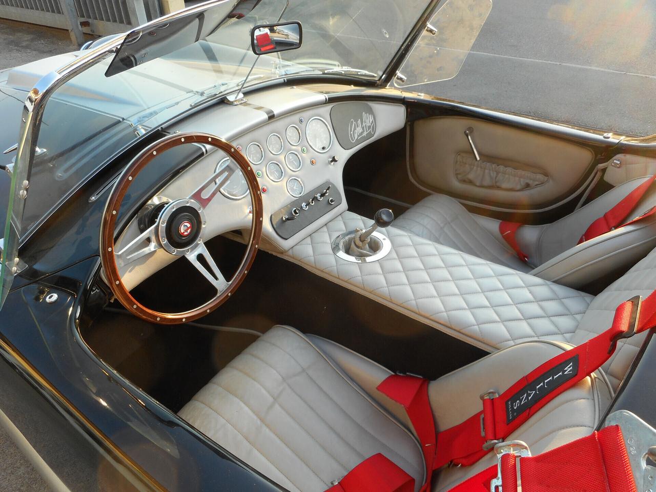 AC Cobra (Gardner Douglas GD427)