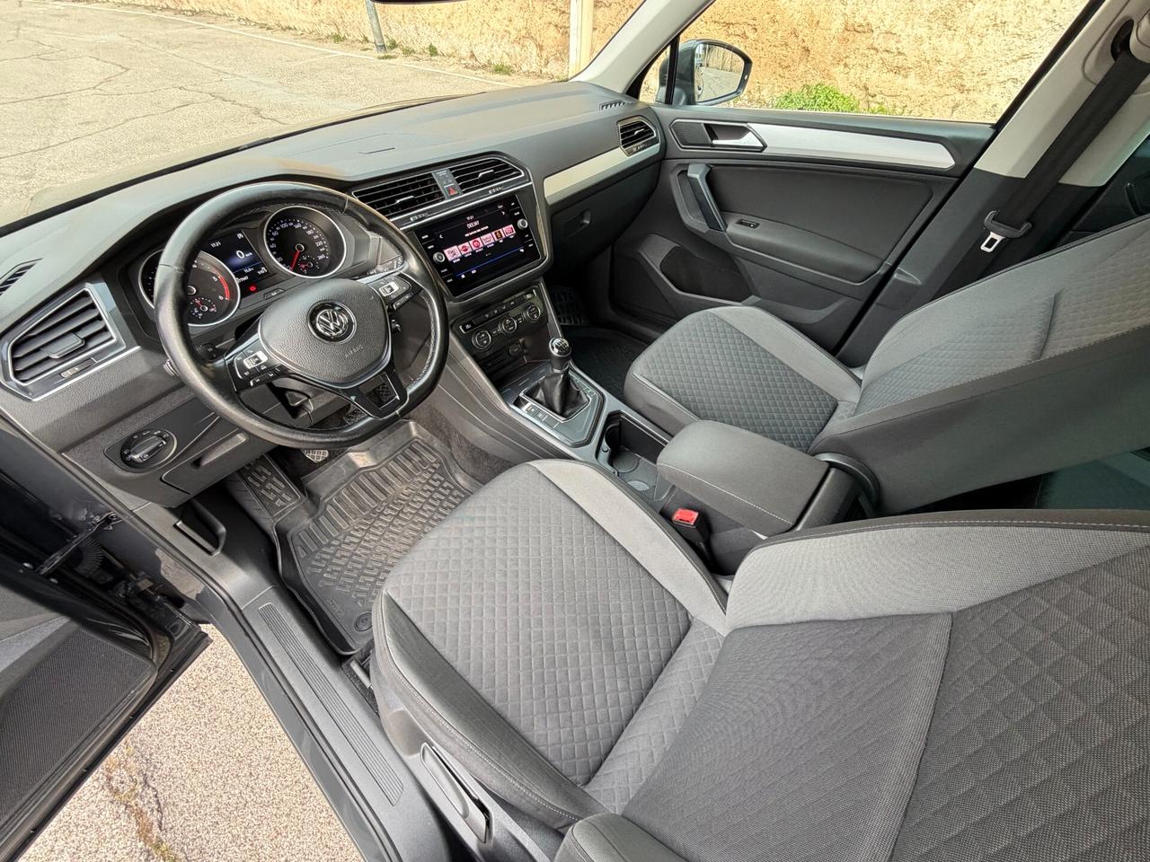 Volkswagen Tiguan/1.6 TDI 116CV/CAR PLAY/17"