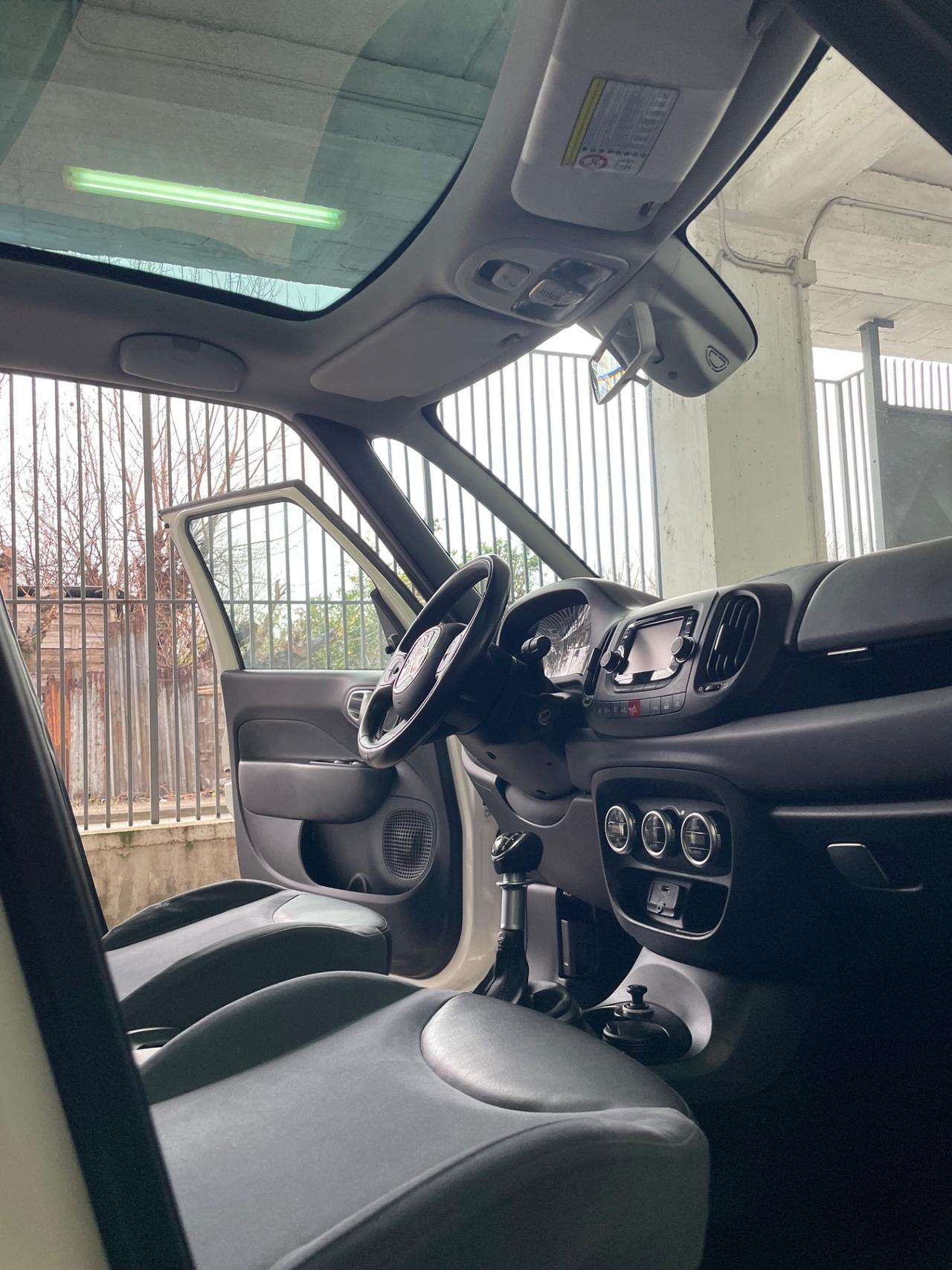 Fiat 500L 1.6 Multijet 105 CV Lounge tetto nav sensori ecc dal nord