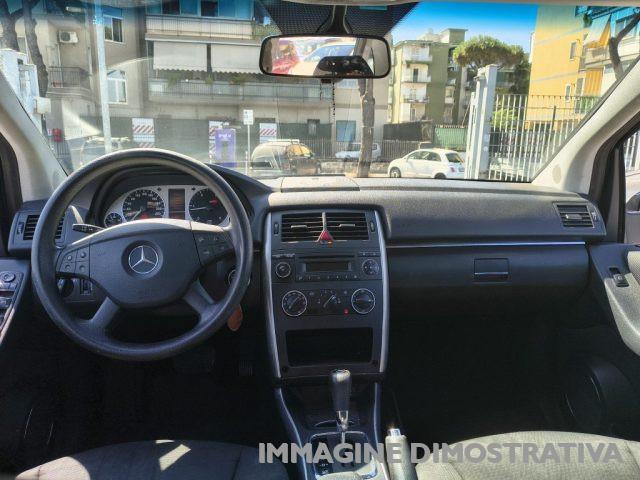 MERCEDES-BENZ B 180 CDI Executive