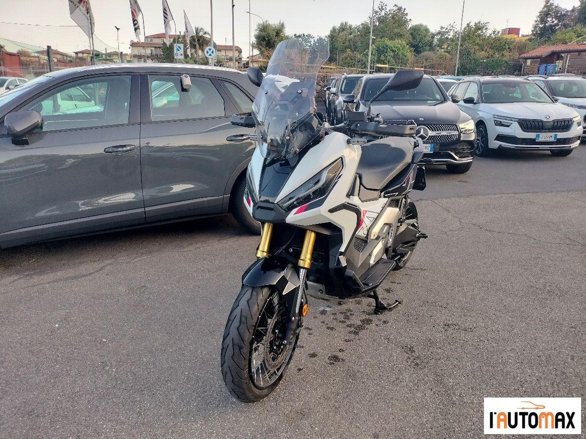 Honda - X-ADV 750 X-ADV 750 DCT Abs