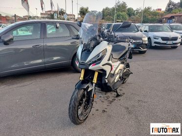 Honda - X-ADV 750 X-ADV 750 DCT Abs