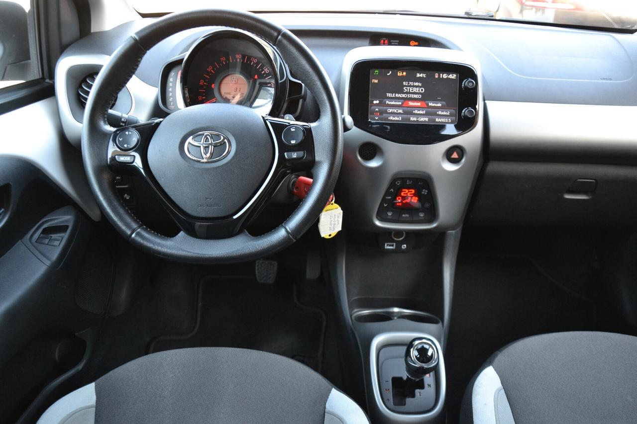 Toyota Aygo 1.0 69CV X-PLAY AUTOMATICA **PREZZO REALE**