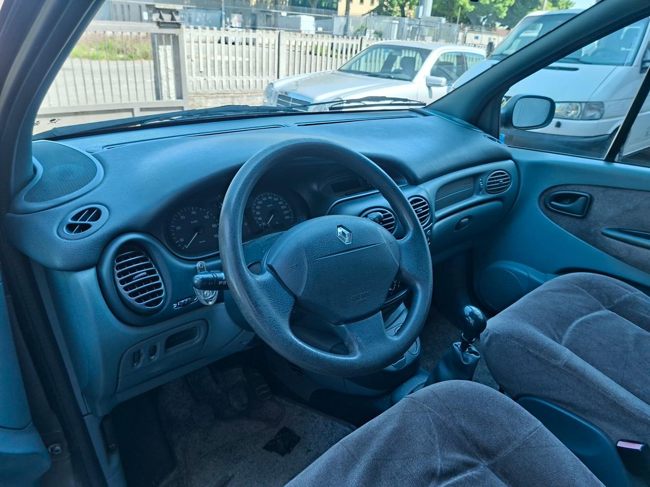 Renault Mégane Scénic 1.6 16V *NEOPATENTATI*