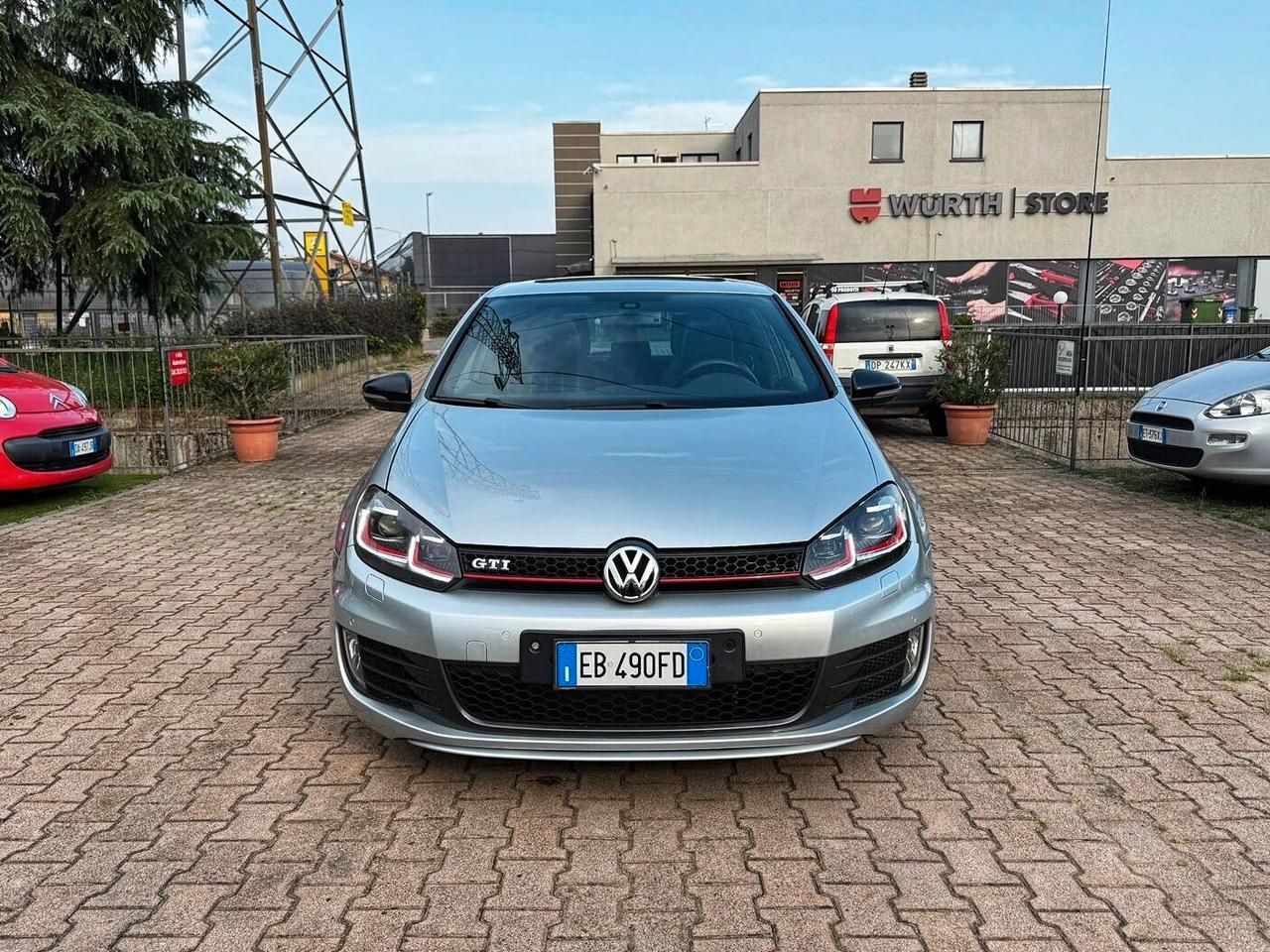 Volkswagen Golf GTI 2.0 TSI DSG 3p.