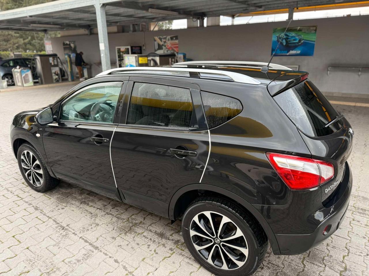 Nissan Qashqai 2.0 dCi DPF 4WD aut. Tekna/TETTO/360/NAVI