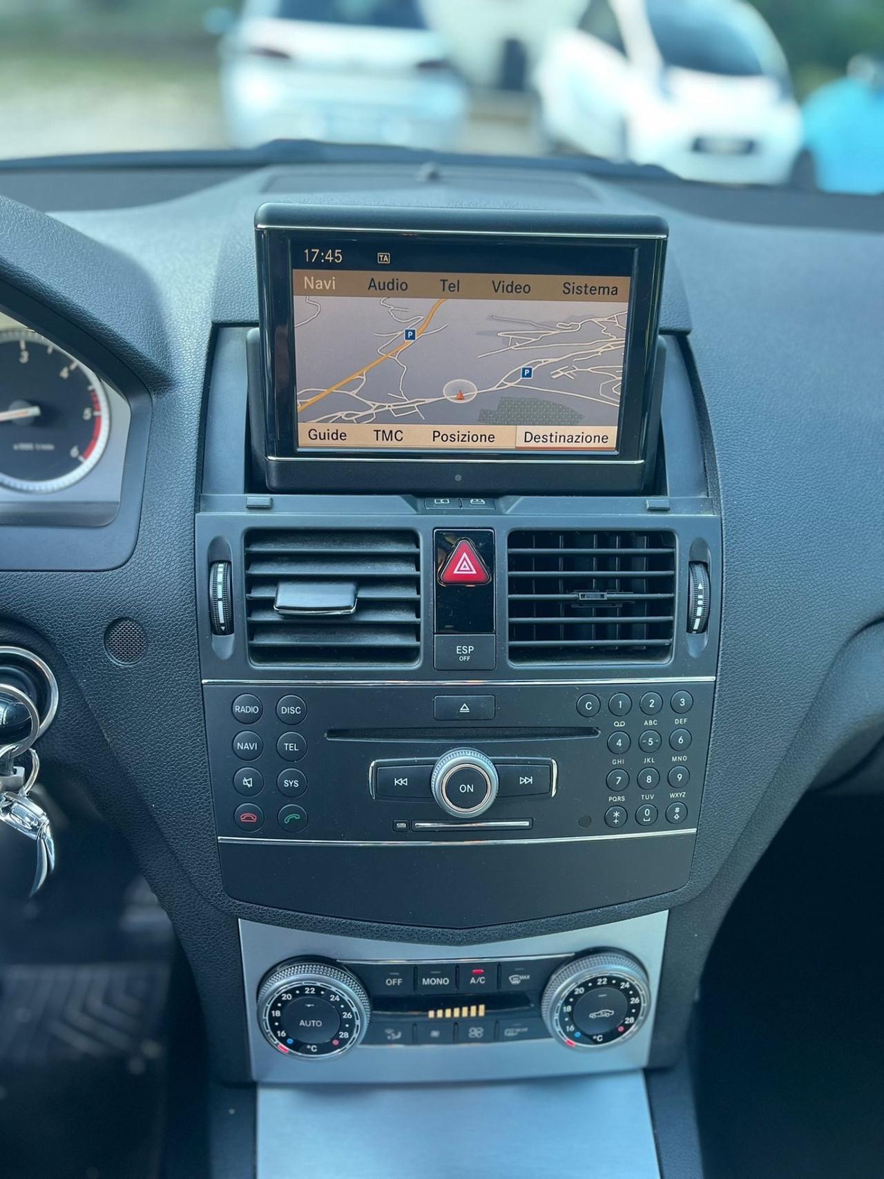 Mercedes-benz C 220 CDI BlueEFFICIENCY Avantgarde AMG