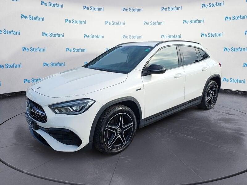 Mercedes-Benz GLA GLA 250 e Plug-in Hybrid Premium NIGHT-PACK