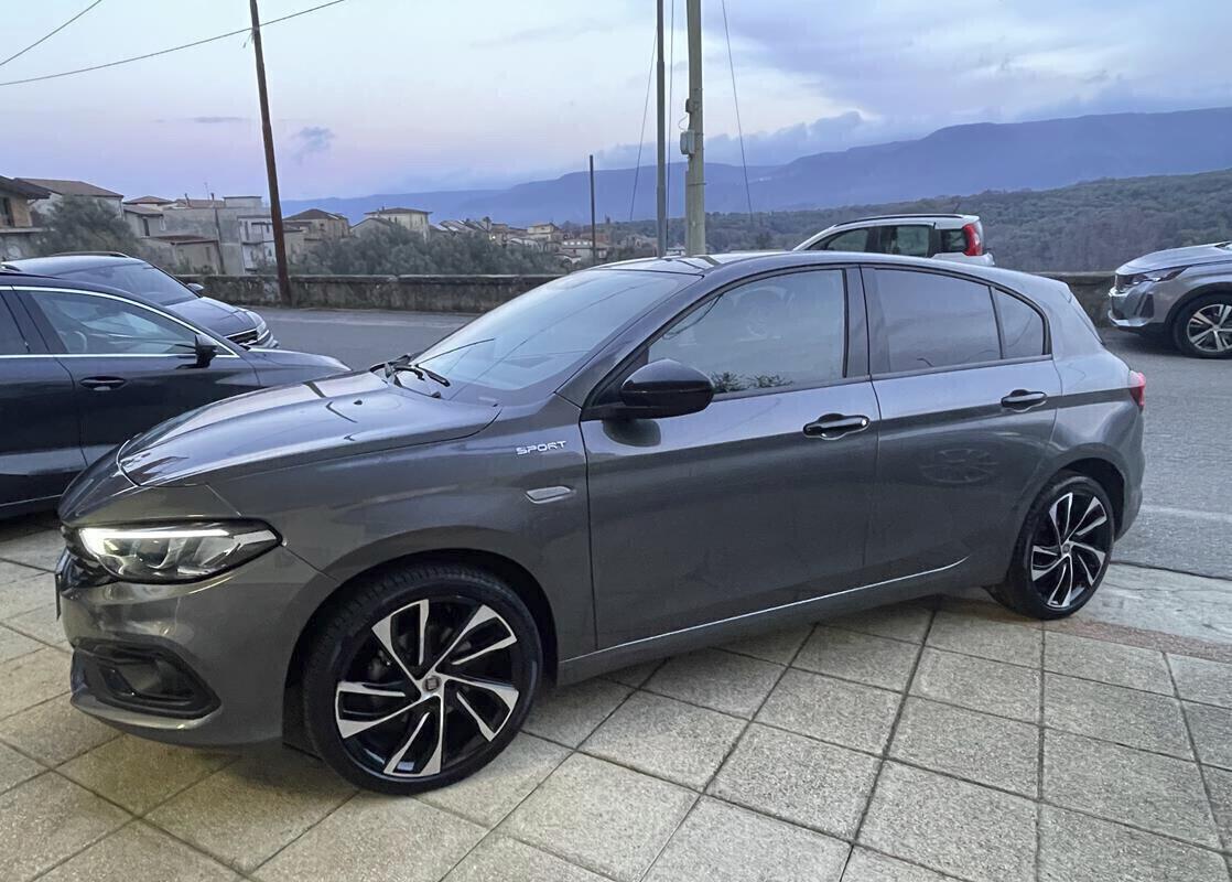 Fiat Tipo II 2021 1.6 mjt 130CV Sport pak Black (Cerchi 18 - Fari a Technology led -Quadro digitale)