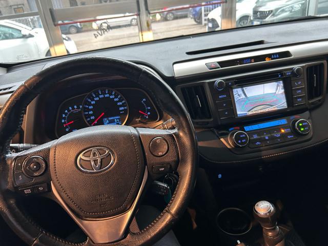 TOYOTA RAV 4 RAV4 2.0 D-4D 2WD Active