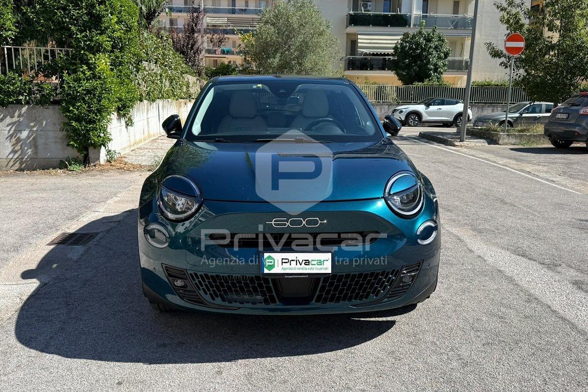 FIAT 600 Hybrid 100 CV DCT MHEV La Prima