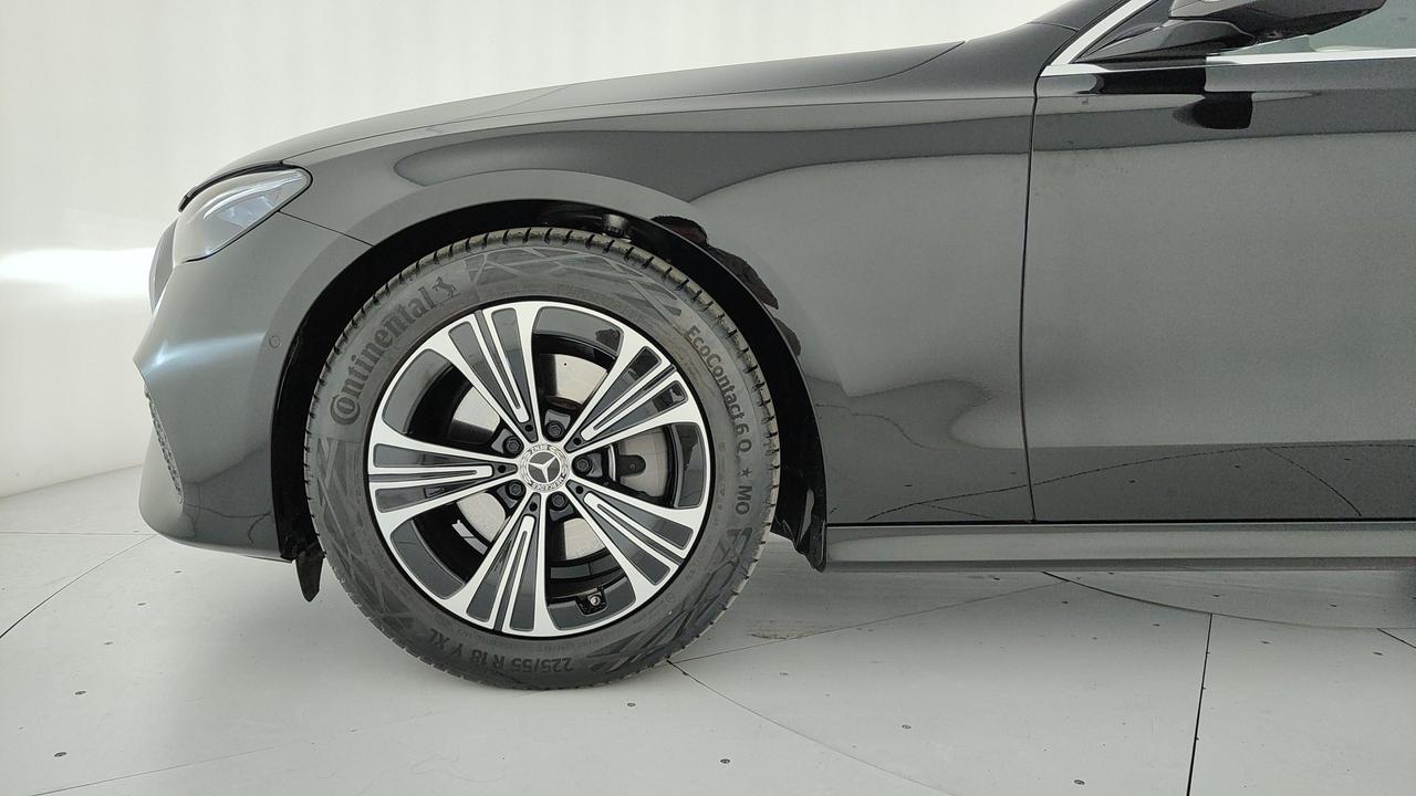 Mercedes-Benz E SW 220 d Advanced auto