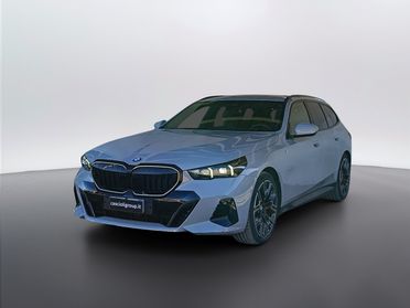 BMW Serie 5 G61 2024 Touring - 520d Touring 48V xdrive MSport Pro auto