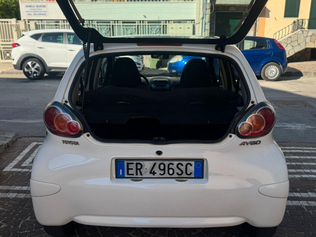 Toyota Aygo 1.0 12V VVT-i Orange Connect GPL