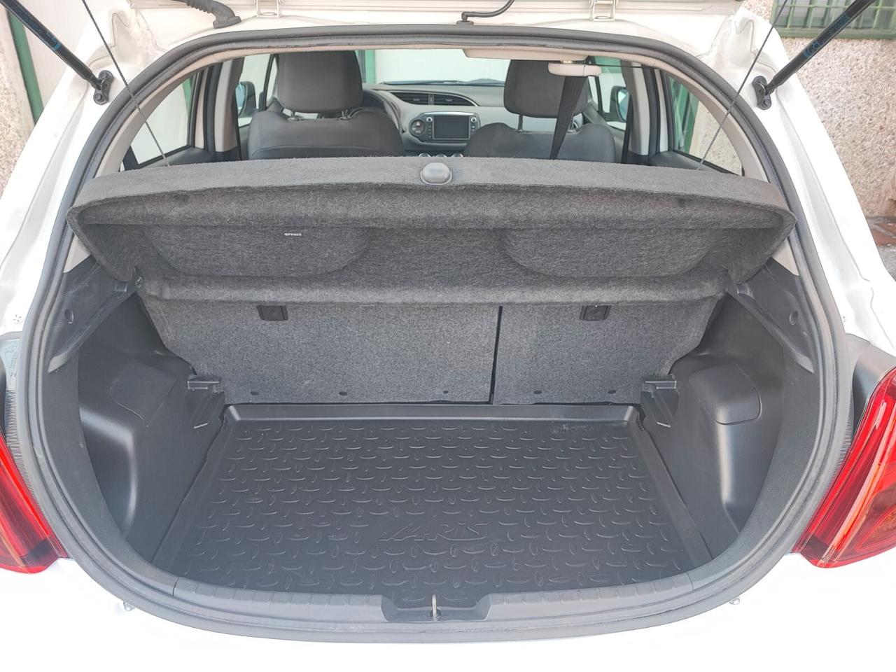 Toyota Yaris 1.0 BENZINA NEOPATENTATI 2016 5 PORTE