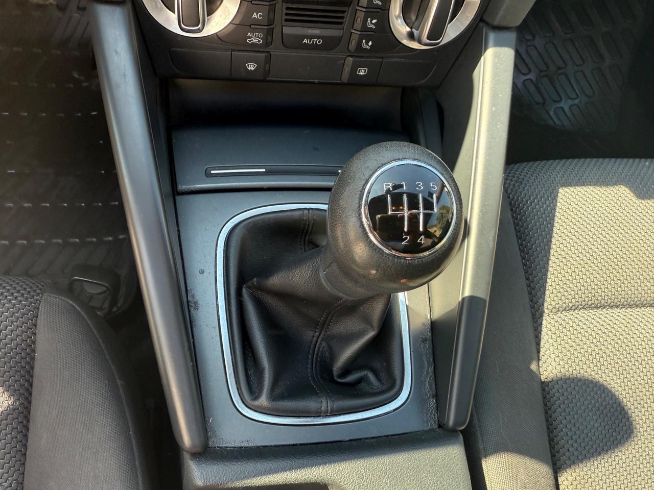 Audi A3 1.6 105 cv